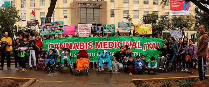 Perú: Madres marcharán exigiendo marihuana medicinal como tratamiento alternativo