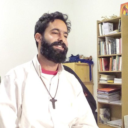 Pedro Pablo Achondo, cura de los Sagrados Corazones: Estoy a favor de la despenalización de la marihuana y del autocultivo.