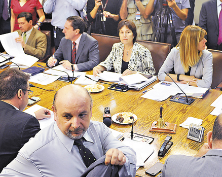 Autocultivo de marihuana: Comisión de Salud de la Cámara despacharía proyecto el próximo lunes 6 de abril